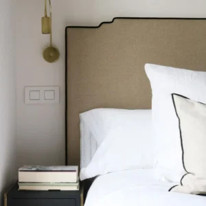 Cabecero de lino con forma